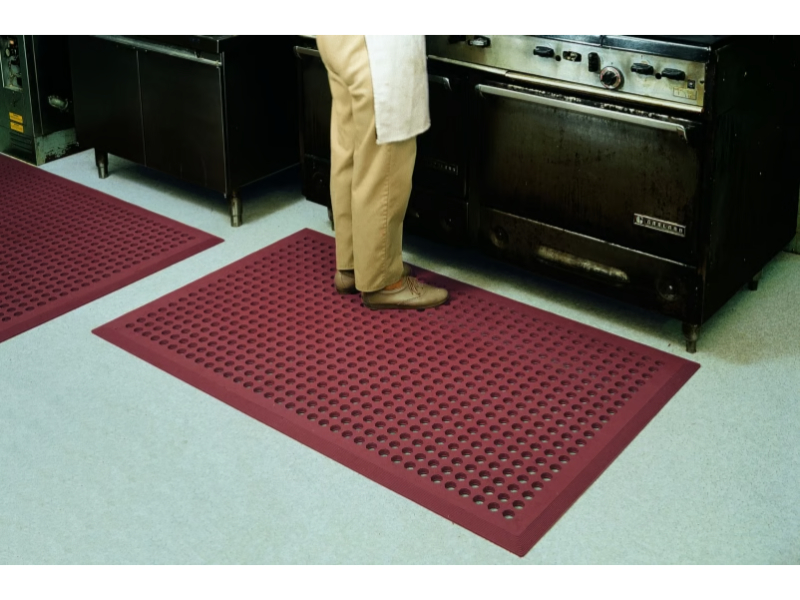 Notrax Comfort Zone Drainage Anti Fatigue Floor Mat 544 Series