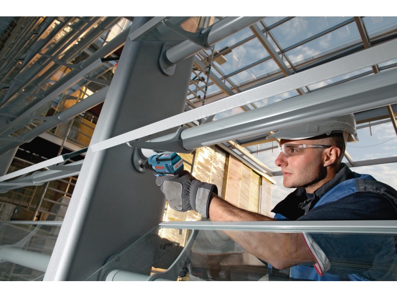 BOSCH® Impact Wrench 12V PS82N