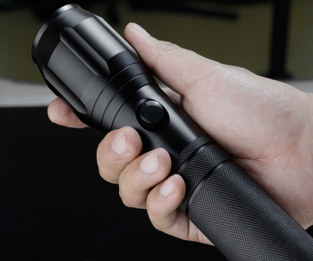 portwest pa61 gallery2 flashlight high power impact resistant