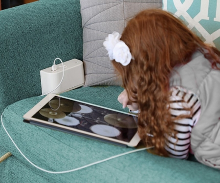 tully_in furniture_charging_hub_3 tully_in furniture_charging_hub_3